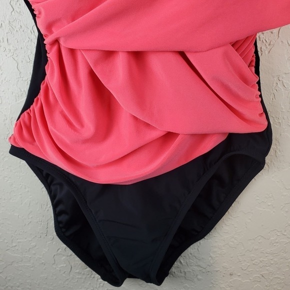 Aqua Green Swimsuit Womens Size Small Coral Black One-piece Adjustable Straps - Picture 6 of 12